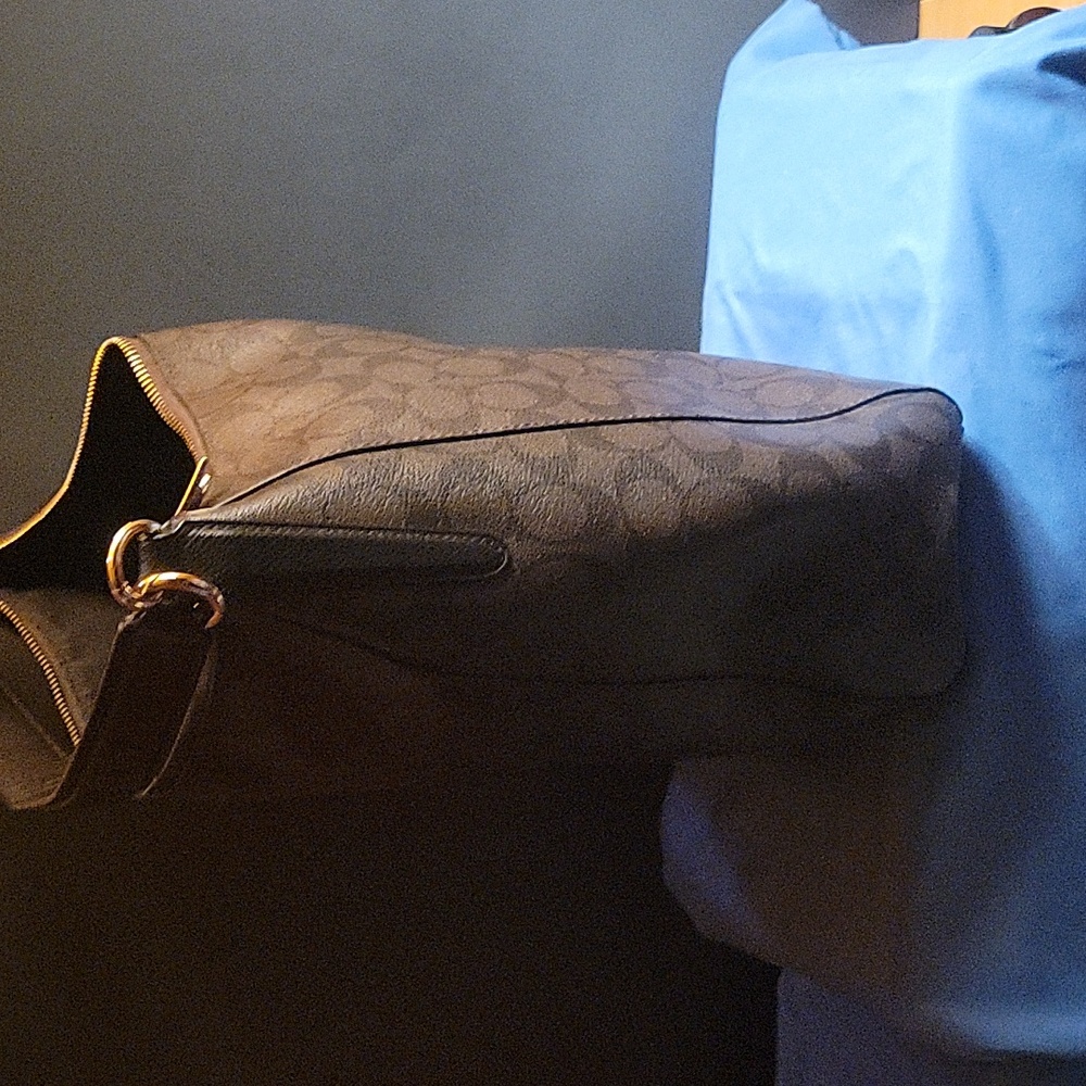Coach Brown Monogram Large Shoulder Bag - Picture 3 of 7